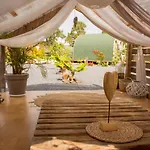 Bernegal Maday, Heated Bathtub Piscina Y Jardin By Deihu Experiences Διαμέρισμα *