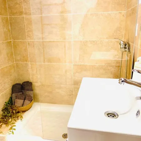 Apartamento Bernegal Maday, Heated Bathtub Piscina Y Jardin Buzanada