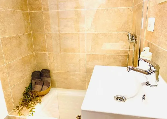 Apartment Bernegal Maday, Heated Bathtub Piscina Y Jardin By Deihu Experiences Buzanada