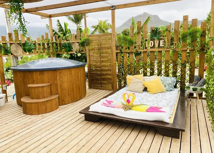 Bernegal Maday, Heated Bathtub Piscina Y Jardin By Deihu Experiences Apartment Buzanada