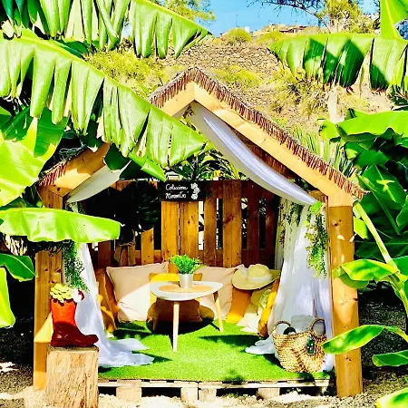 Bernegal Maday, Heated Bathtub Piscina Y Jardin * Buzanada