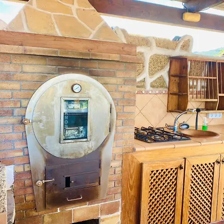 Bernegal Maday, Heated Bathtub Piscina Y Jardin By Deihu Experiences Lägenhet Buzanada