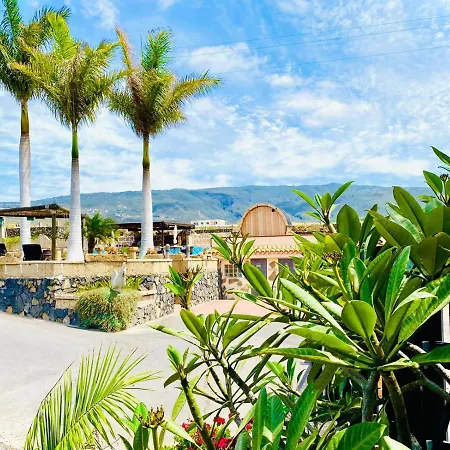 Bernegal Maday, Heated Bathtub Piscina Y Jardin By Deihu Experiences Lägenhet Buzanada