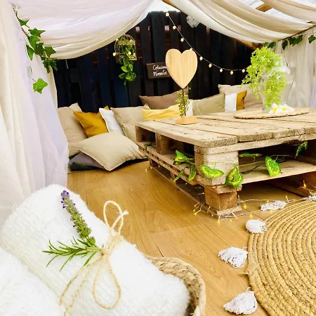 Bernegal Maday, Heated Bathtub Piscina Y Jardin By Deihu Experiences * Buzanada