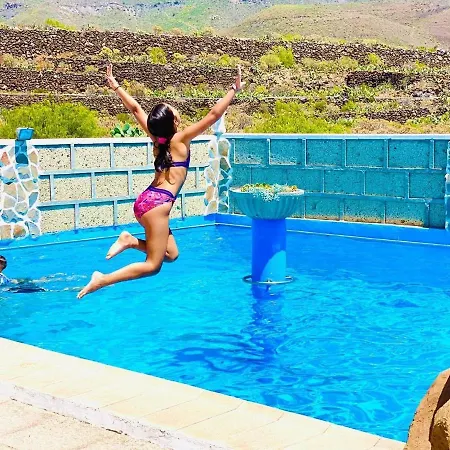 Lägenhet Bernegal Maday, Heated Bathtub Piscina Y Jardin By Deihu Experiences *