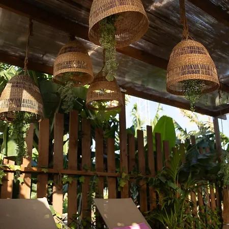 Bernegal Maday, Heated Bathtub Piscina Y Jardin By Deihu Experiences Lägenhet