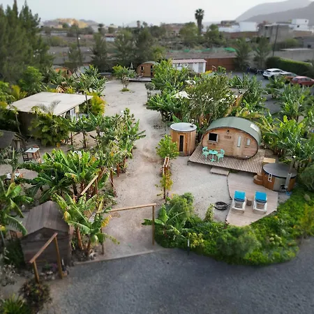 Bernegal Maday, Heated Bathtub Piscina Y Jardin By Deihu Experiences *