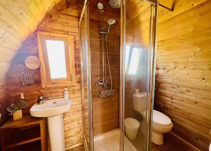 Appartement Bernegal Maday, Heated Bathtub Piscina Y Jardin By Deihu Experiences