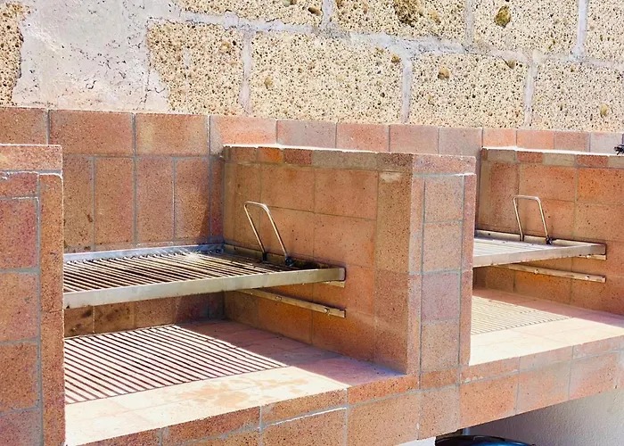 Appartamento Bernegal Maday, Heated Bathtub Piscina Y Jardin By Deihu Experiences
